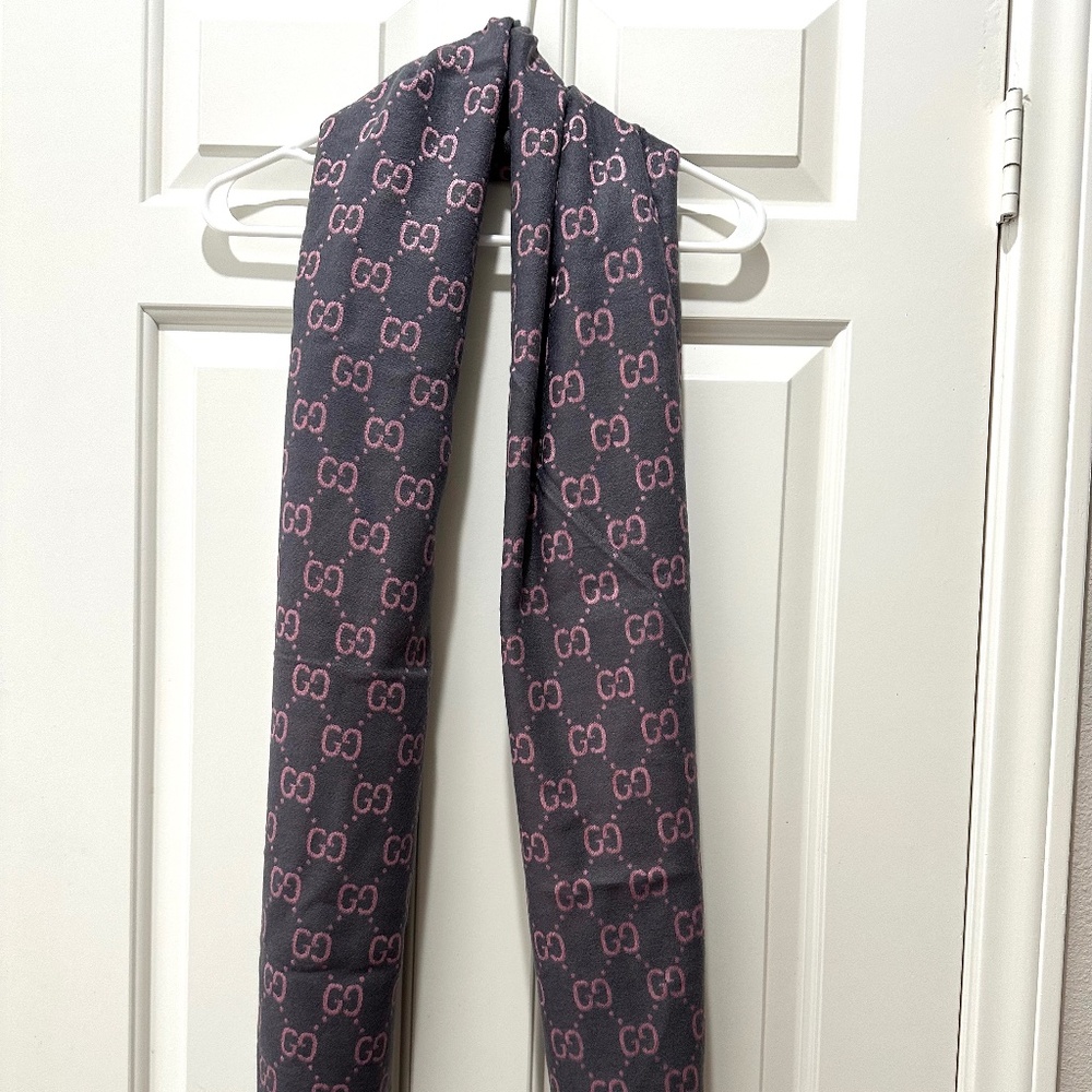 Fashion  Pink / Gray wool Scarf 🧣